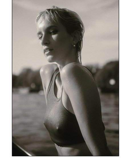 Anni Baumann star free img