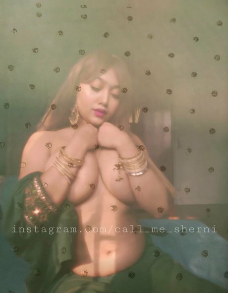 callmesherni hot model pics