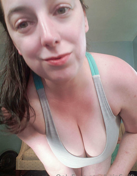 leiaswift sexy pornstar img