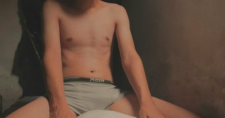 mysterylsti model erotic photo