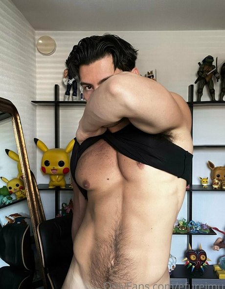 efureimu model naked images