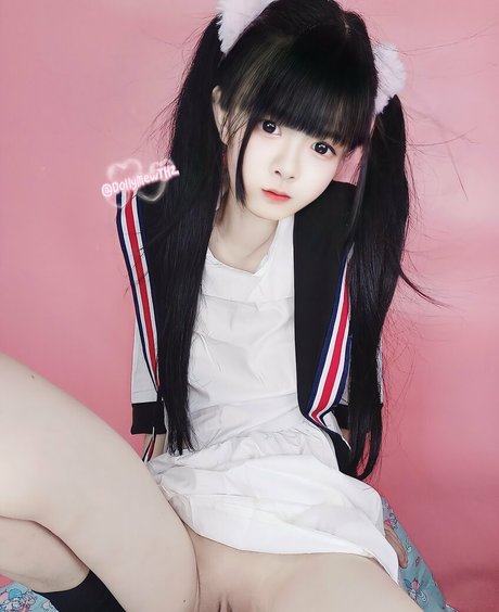 DollyMewTH free pornstar image