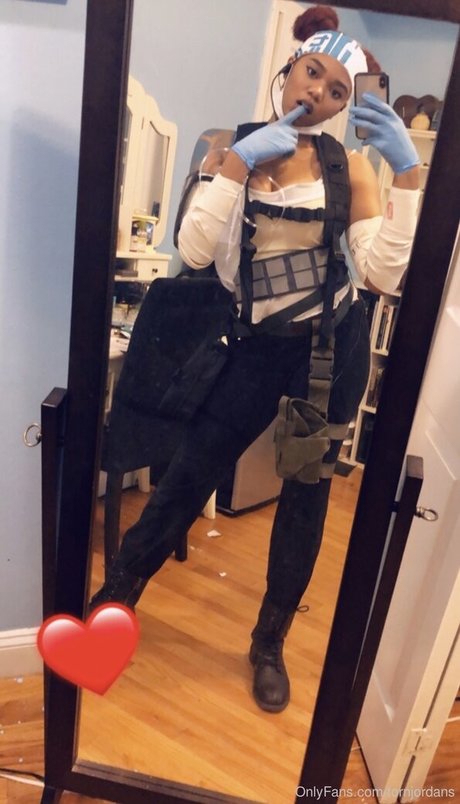 tornjordans erotic model pics