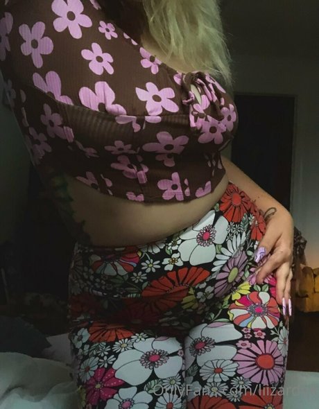 liizardqk sexy model galleries