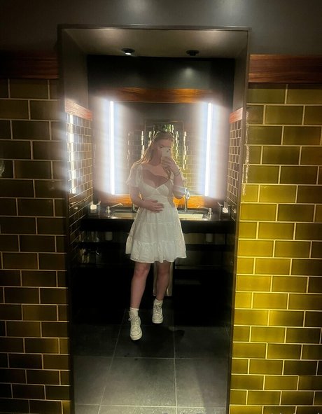 daisy l pornstar hd img