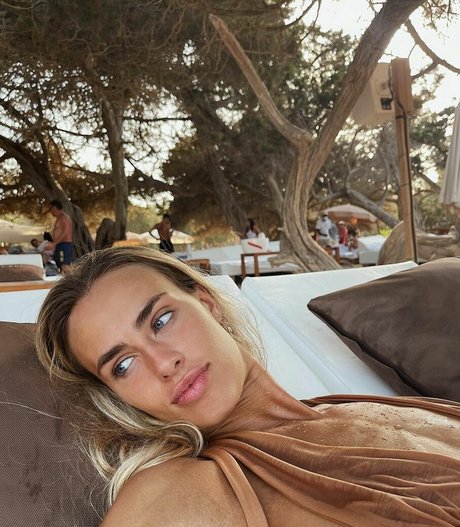 Meeryo7 star high quality image