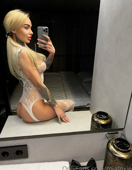 miafoxie star hd archive