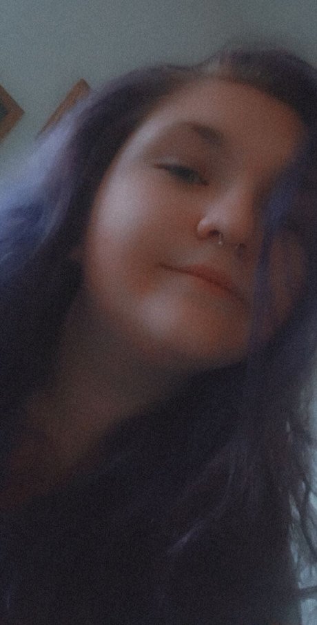 Kaitie model exclusive picture