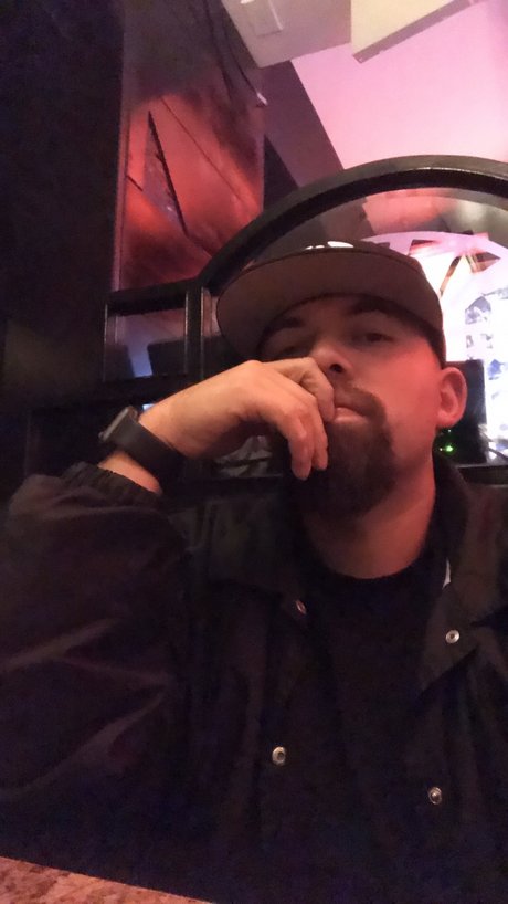 Bigbird model pornographic galleries