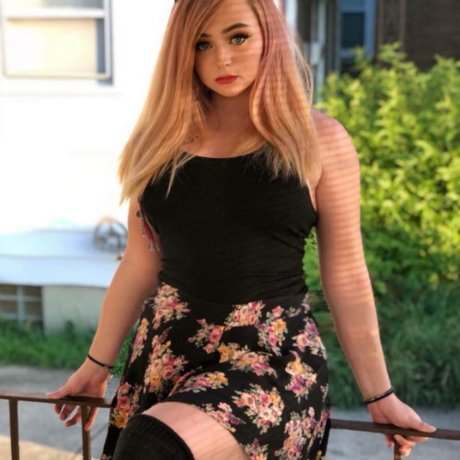 Atari pretty pornstar pic