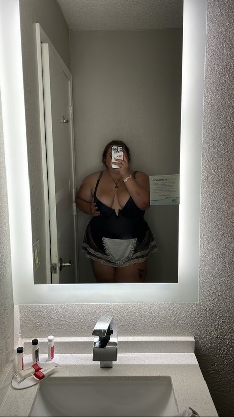 Sidney Marie model pornographic pictures