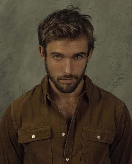 Ben Ahbramar beautiful actress picture