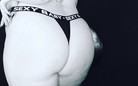 Jade Leclaire model top images