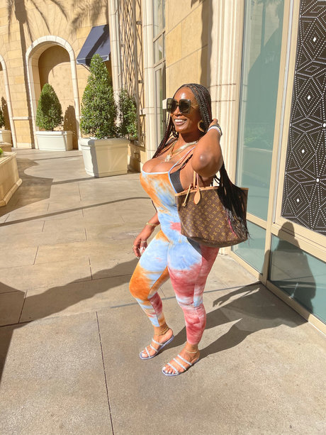 Bentley nice model images