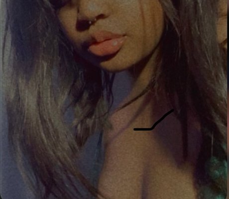 Mila Venus adult model photos