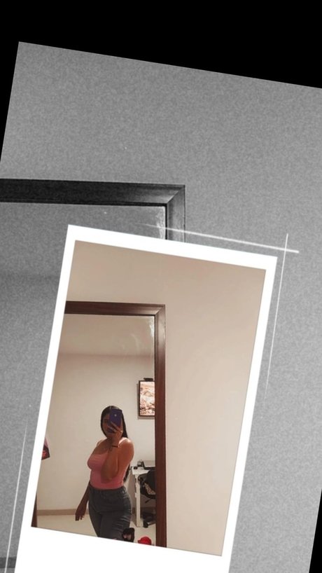 JOHANNA star top photo