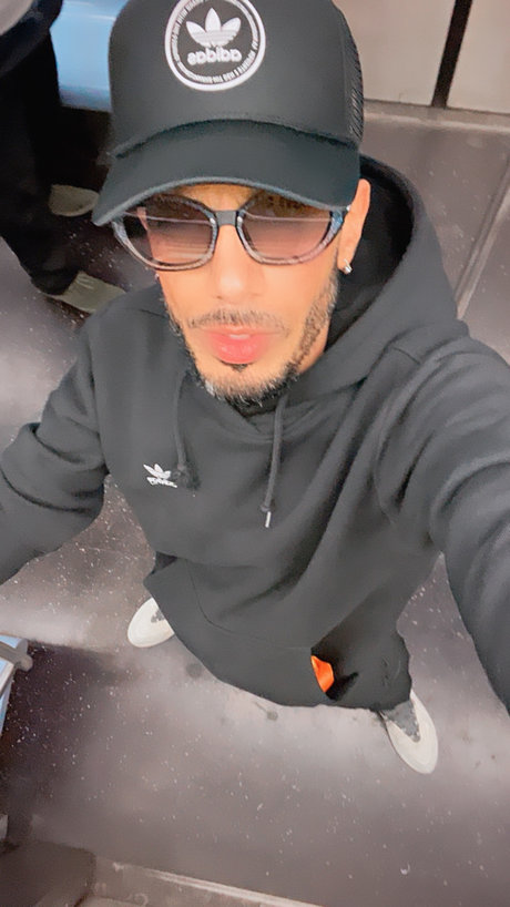 COLOSSAL D69 model art photos