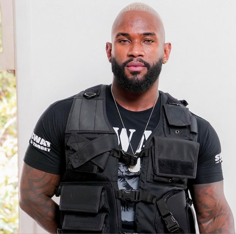 Miguelbaiano_ erotic model photo