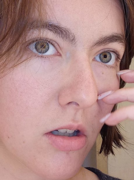 TOP 6 9_ pornstar pretty gallery