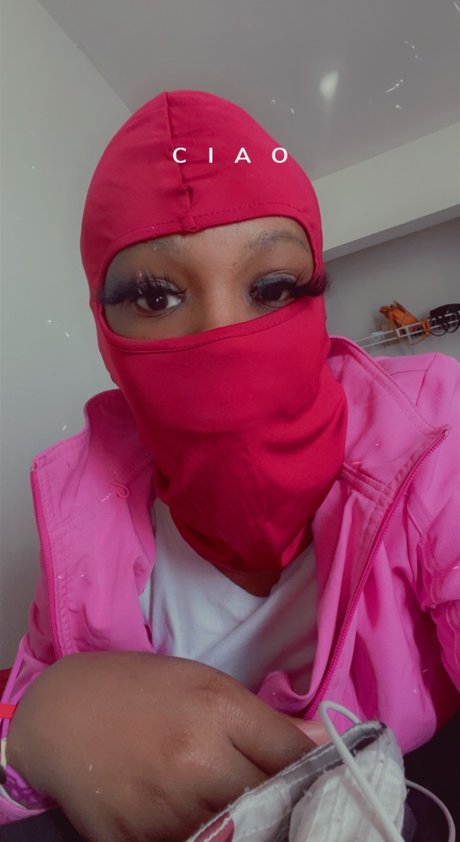 brunette milf onlyfans hot sexy pic