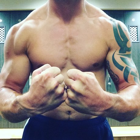 Capt HOOK nude star pics