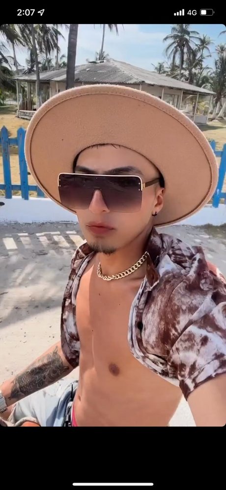 CDanielRodriguez model beautiful photo