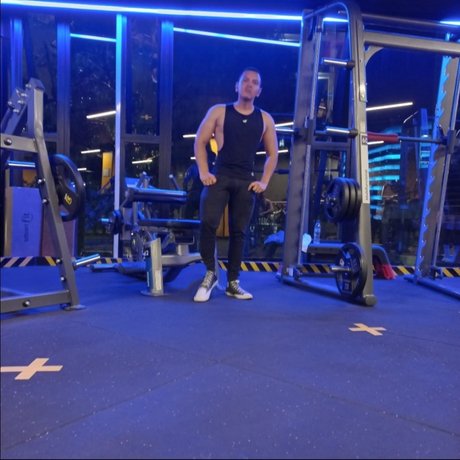 _CARLOS DANIEL_ beautiful actress image