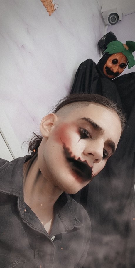 Juan Carlos Celis Romero art model picture