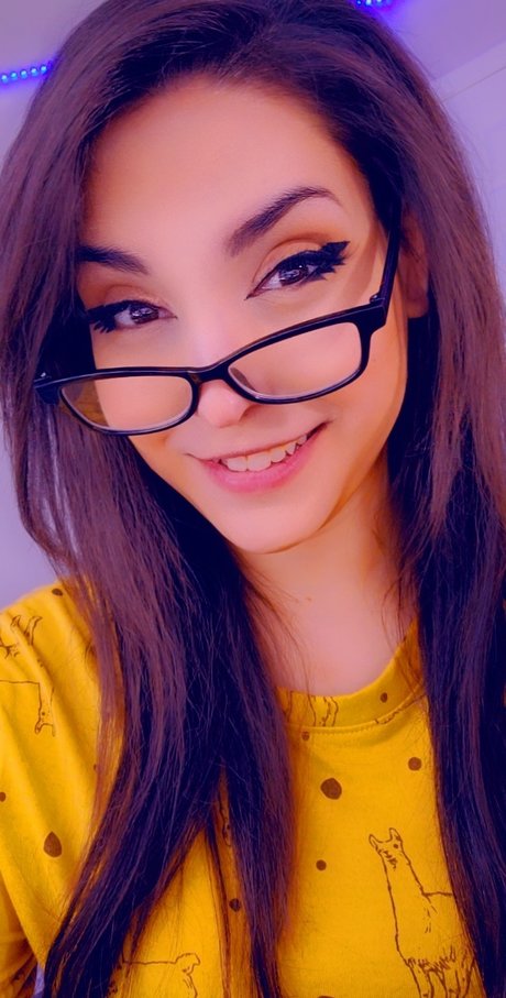 Cara Winters pornstar art pictures