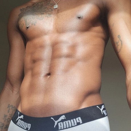 Miles Evans model nude photo