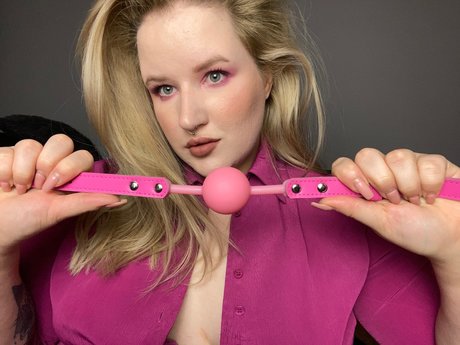 Miss Cinder beautiful pornstar images