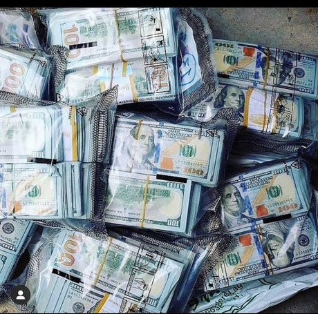 MissBadu art star images