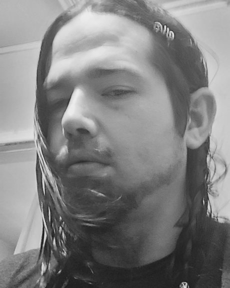 Jonny Lawless star sexy img