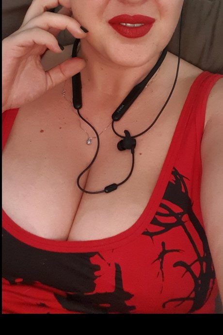 paola eros naked model img