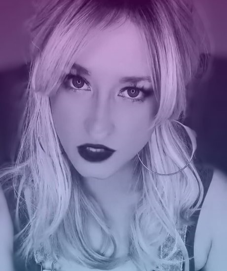 Misread nudes model pic