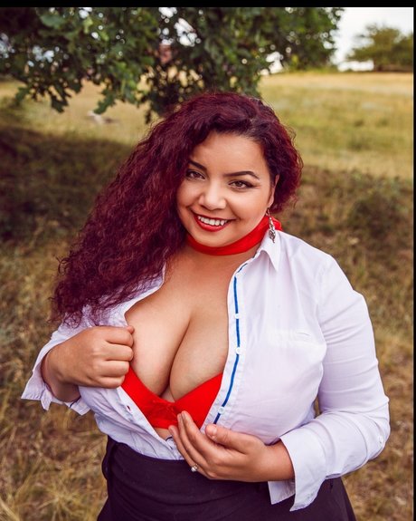 Miryam Ines model art img