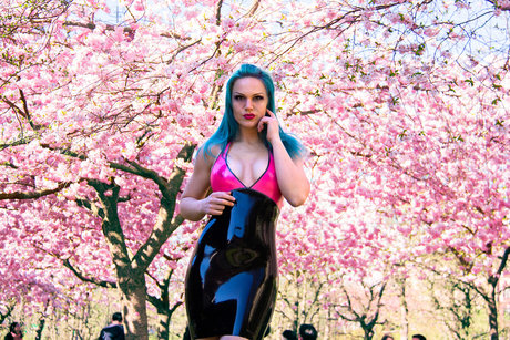 Miss Metnal nude pornstar photo