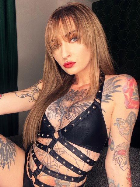 u6147599 sex model pictures