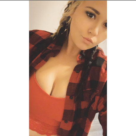 Cece Nicole nude pornstar pic