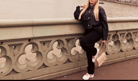 Barby exclusive actress pics