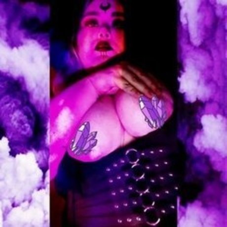 Candi DeVille nice model photo