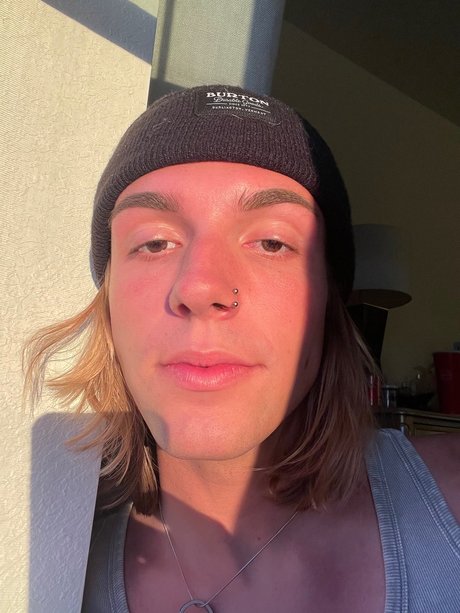 Camtoosaucy xxx actress pictures