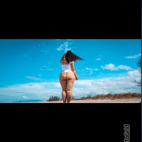 Isa Sexy Curves perfect pornstar picture