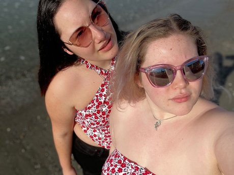 hannah amp amp olivia hot model archive