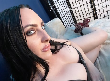 Mistress Chloe xxx star erotic pictures