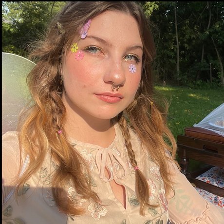 fae pornographic model images