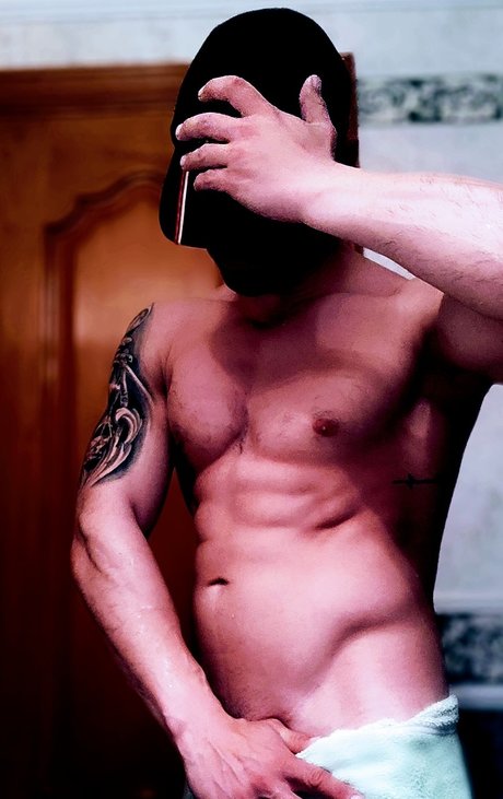 Model isaac model erotic images