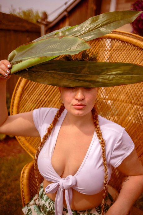 Modeled after the McK pornstar exclusive images