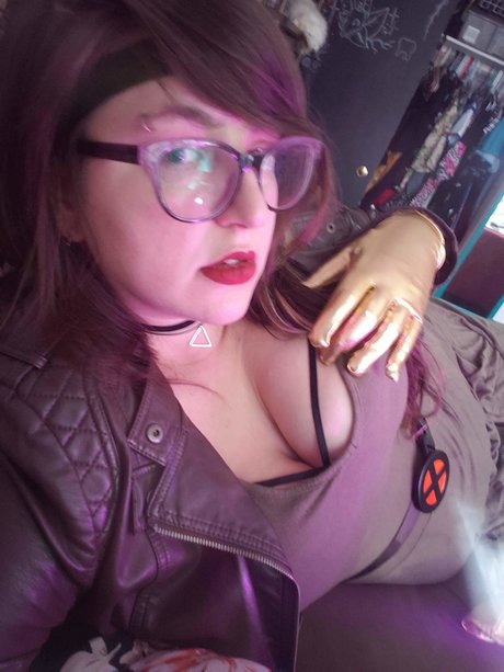 Miz Behavior pornstar hd archive