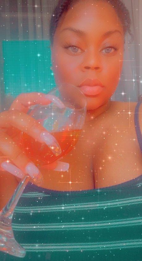 HunniReigns sex star image